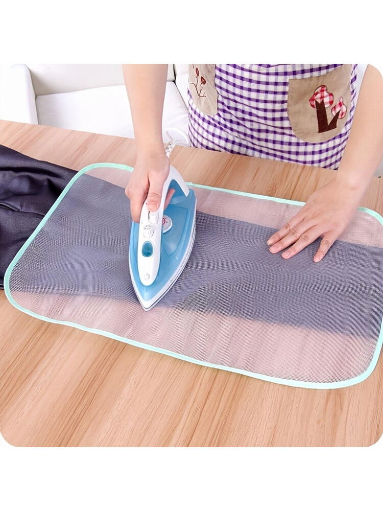Plansa protectoare pentru calcat haine delicate cu orificii pentru trecerea aburilor, 35x50 cm