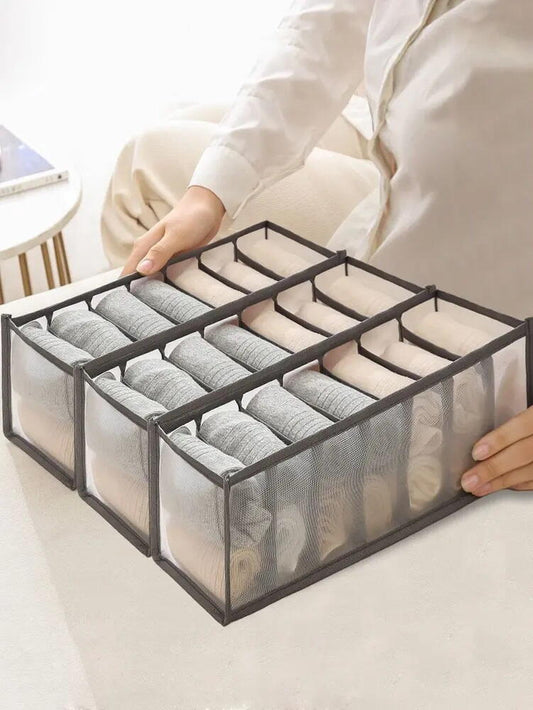 Organizator cu 7 compartimente pentru sosete, chiloti, haine, Set 3 buc