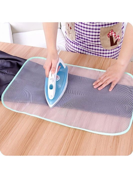 Plansa protectoare pentru calcat haine delicate cu orificii pentru trecerea aburilor, 35x50 cm