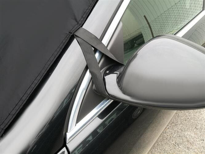 Parasolar Parbriz Anti-Inghet, Dimensiuni 130 x 113 x 167 cm, Impermeabil, Montaj Rapid Prin Carlige, Protejeaza Impotriva Zapezii si a Razelor Solare, Include Sac pentru Depozitare